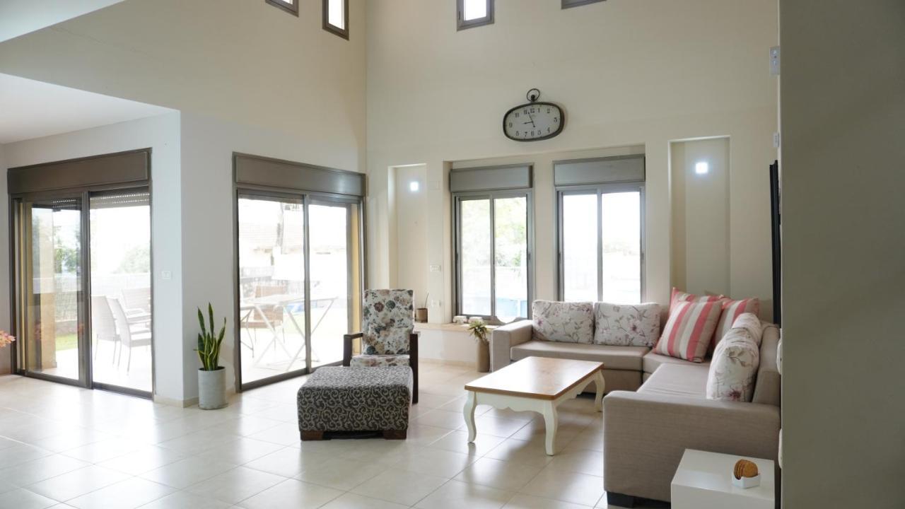 וילה על ההר Villa Poriyya Екстериор снимка